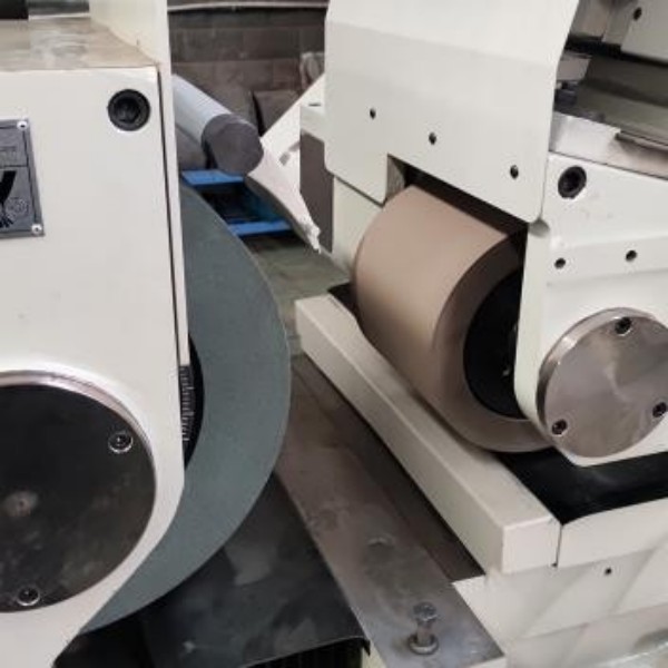 Manuelle spitzenlose Schleifmaschine der Serie 18